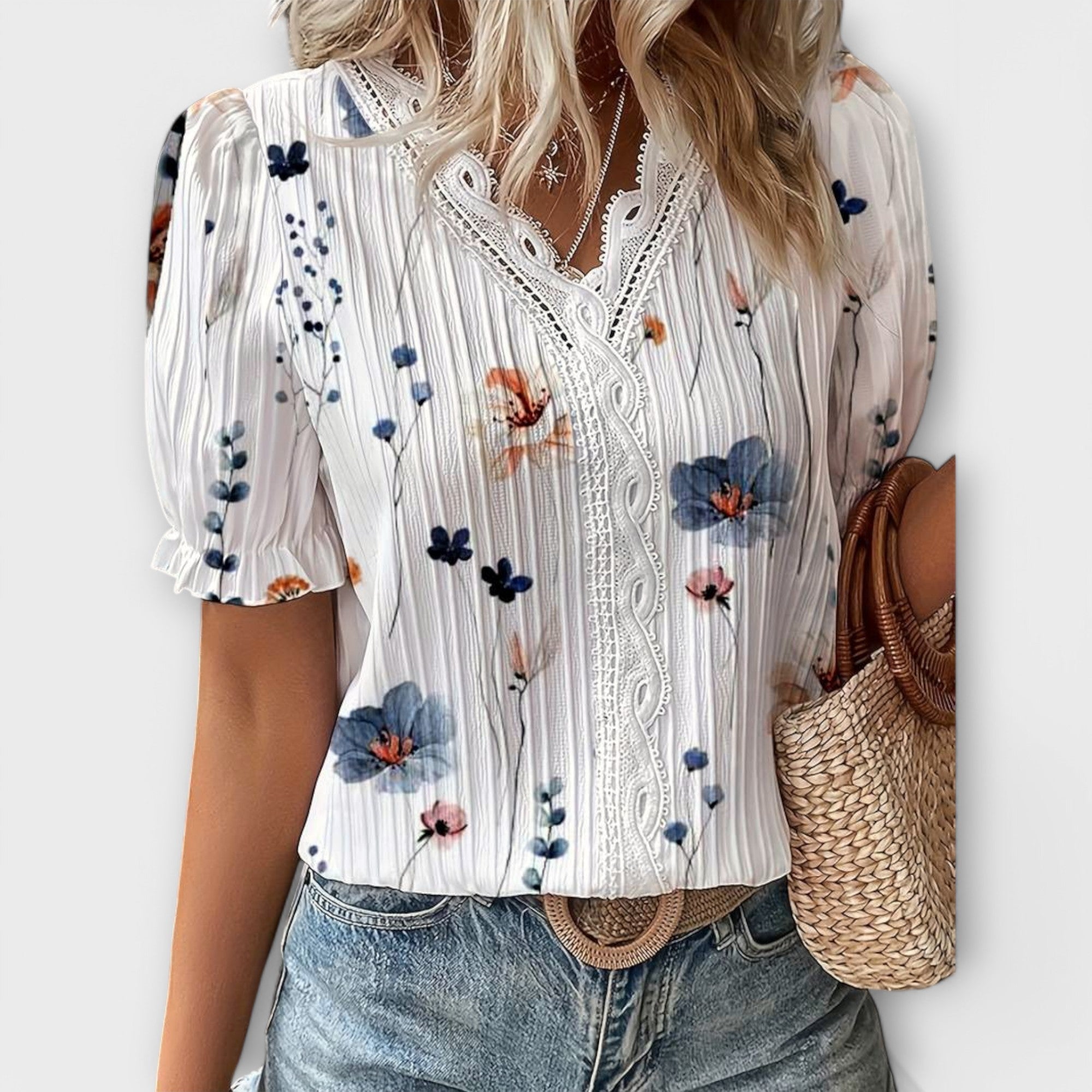 Celvyna | Blouse Moderne à Décolleté en V