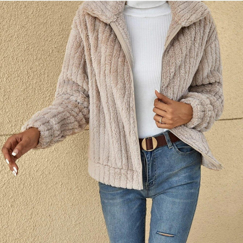 Zoe - Cardigan en peluche chic